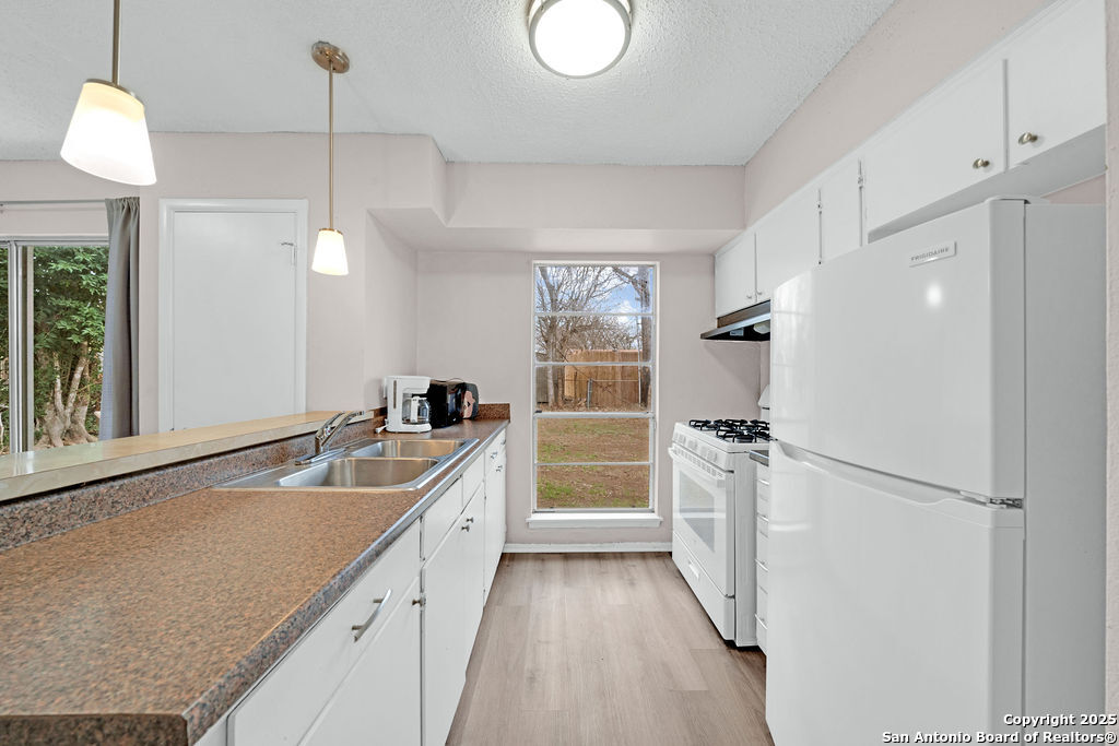 6706 Red Bluff San Antonio TX 78218