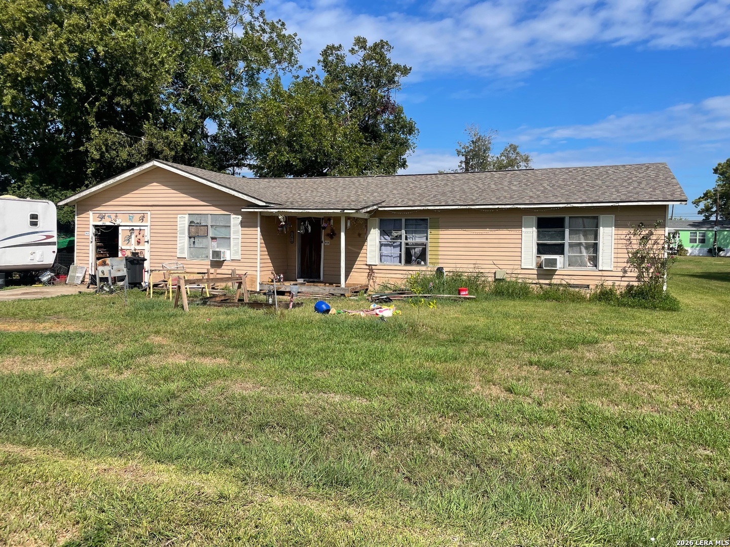 206 E Beecher Avenue Palacios TX 77465