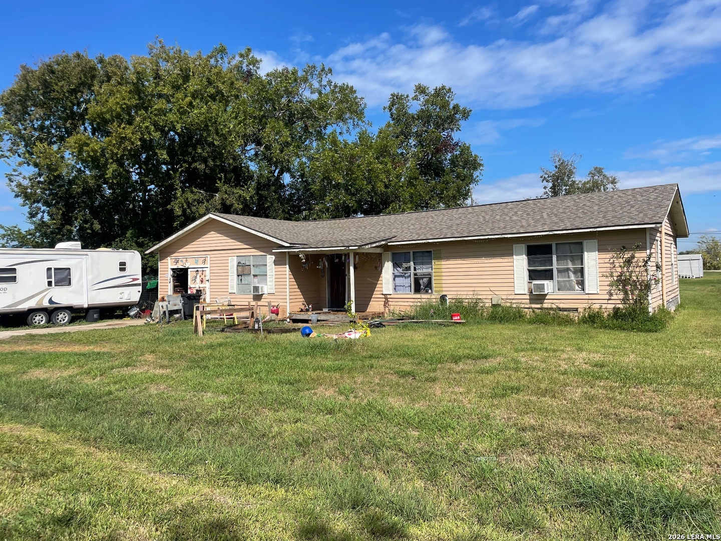 206 E Beecher Avenue Palacios TX 77465