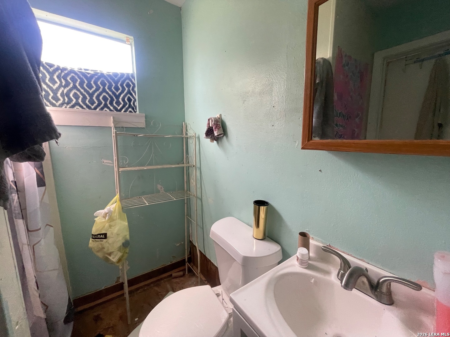 206 E Beecher Avenue Palacios TX 77465