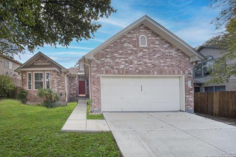9523 Black Thorn San Antonio TX 78240