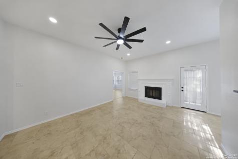 9523 Black Thorn San Antonio TX 78240