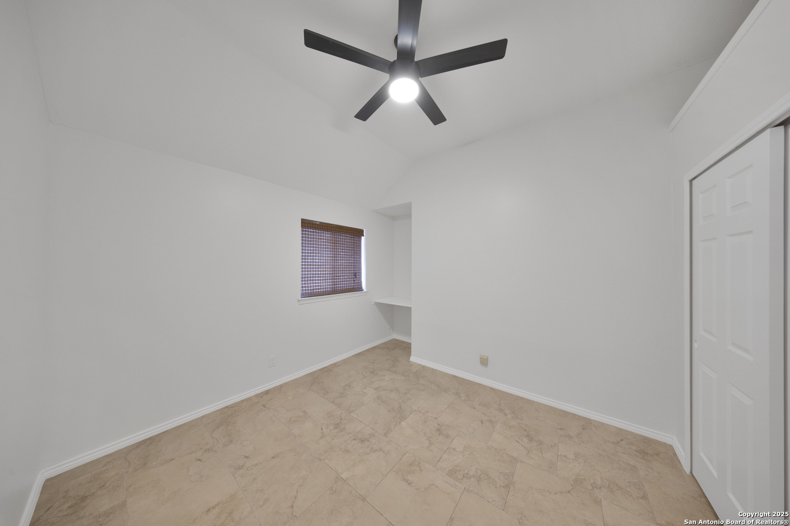 9523 Black Thorn San Antonio TX 78240