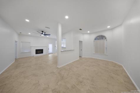 9523 Black Thorn San Antonio TX 78240