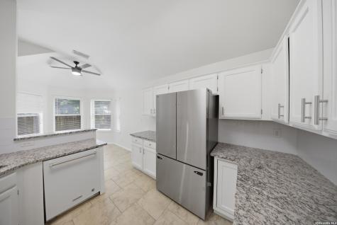 9523 Black Thorn San Antonio TX 78240