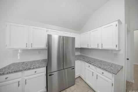 9523 Black Thorn San Antonio TX 78240