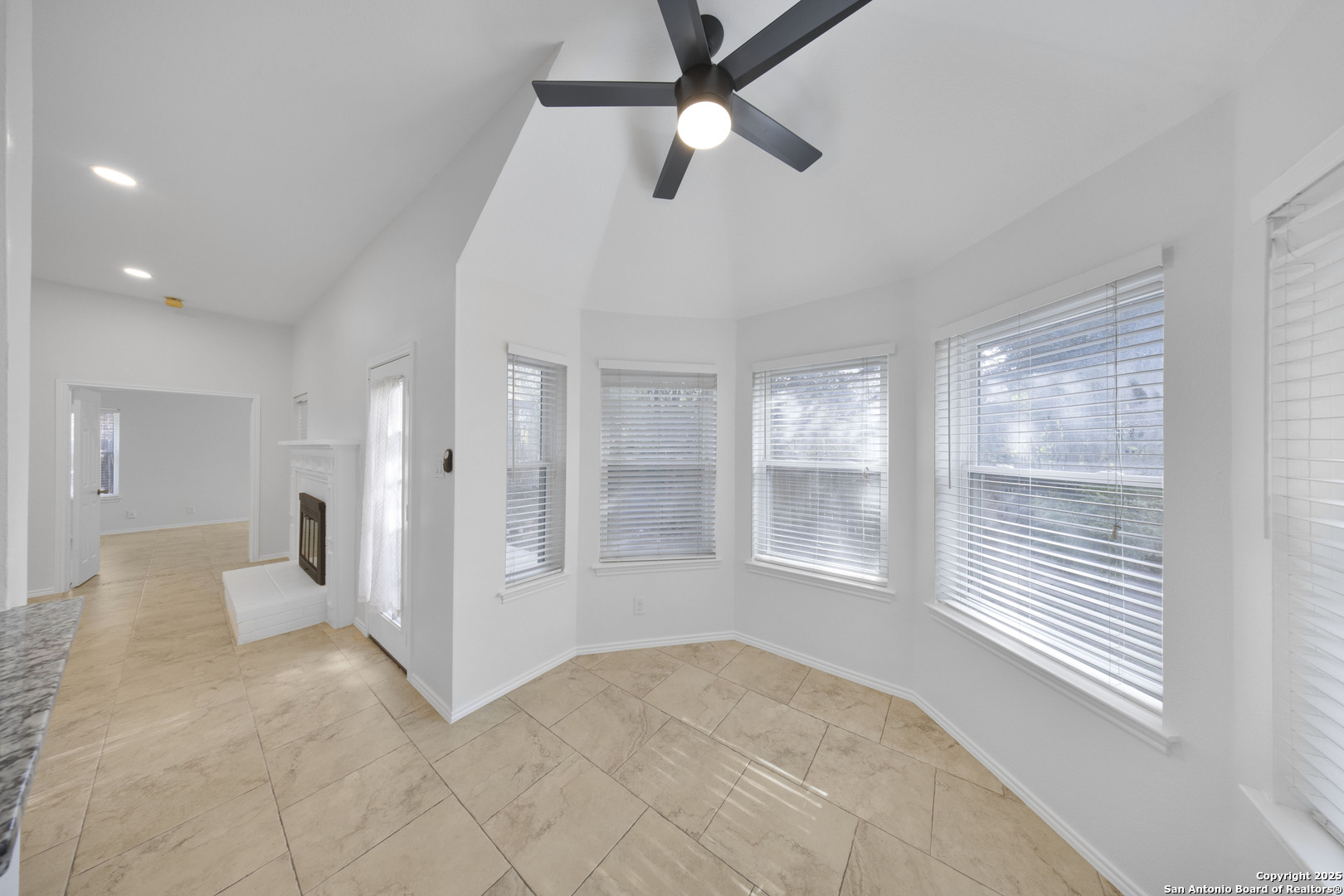 9523 Black Thorn San Antonio TX 78240