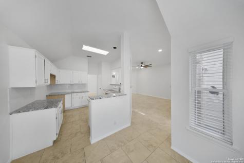 9523 Black Thorn San Antonio TX 78240