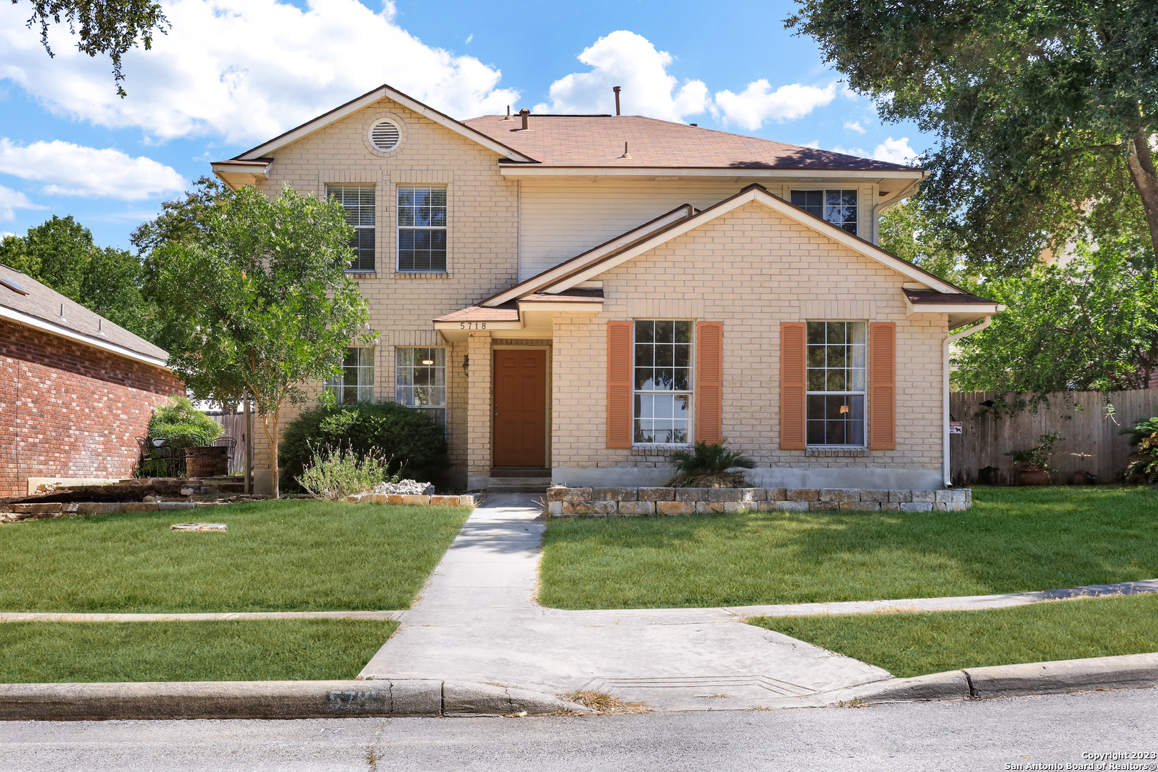 5718 Quail Crown San Antonio TX 78249