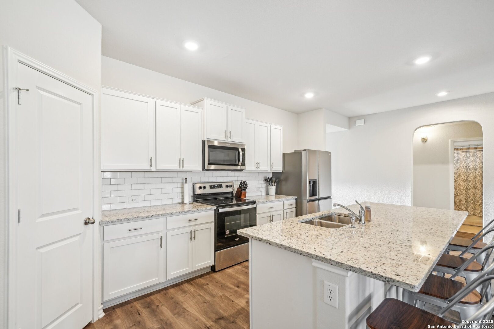 1733 Rocky Rise San Antonio TX 78245