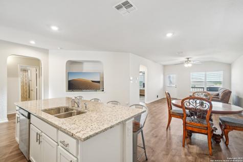 1733 Rocky Rise San Antonio TX 78245