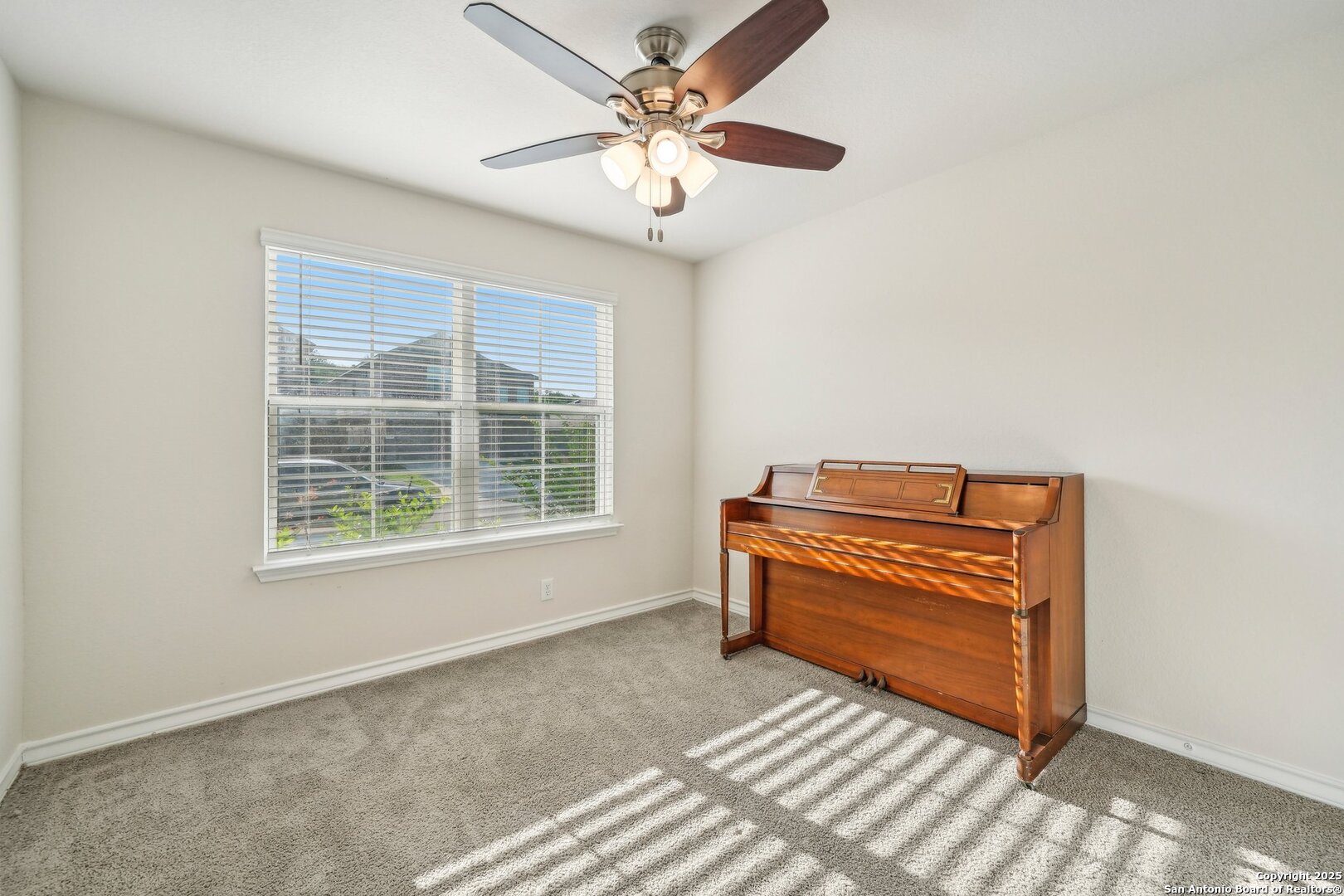 1733 Rocky Rise San Antonio TX 78245