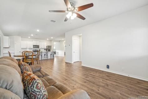 1733 Rocky Rise San Antonio TX 78245