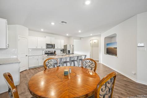 1733 Rocky Rise San Antonio TX 78245
