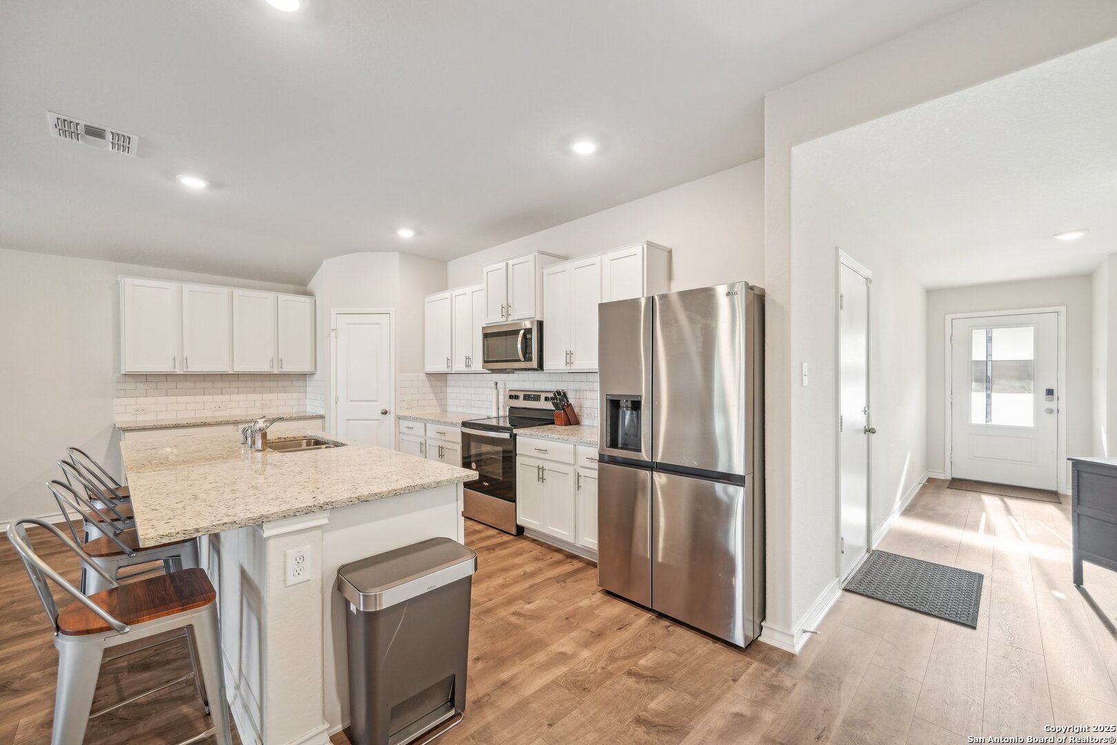 1733 Rocky Rise San Antonio TX 78245