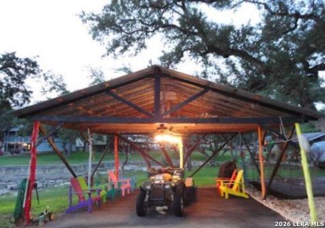 809 Lookout Lakehills TX 78063
