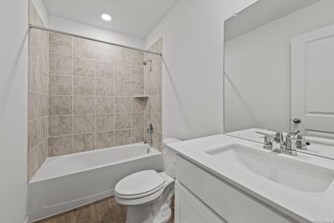 16039 Mahogany Way Elmendorf TX 78112