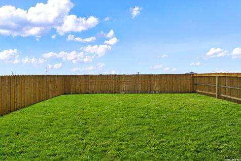 16039 Mahogany Way Elmendorf TX 78112