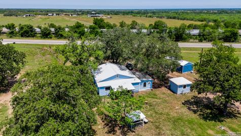 15521 E Highway 90 Kingsbury TX 78638