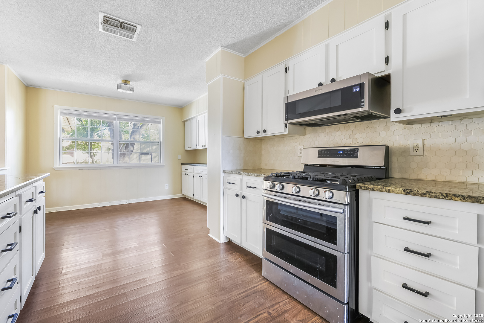 4023 Bentway San Antonio TX 78217