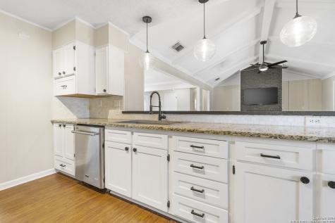 4023 Bentway San Antonio TX 78217