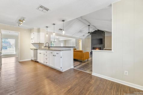 4023 Bentway San Antonio TX 78217