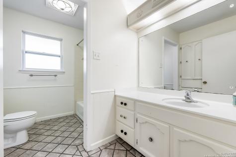 4023 Bentway San Antonio TX 78217