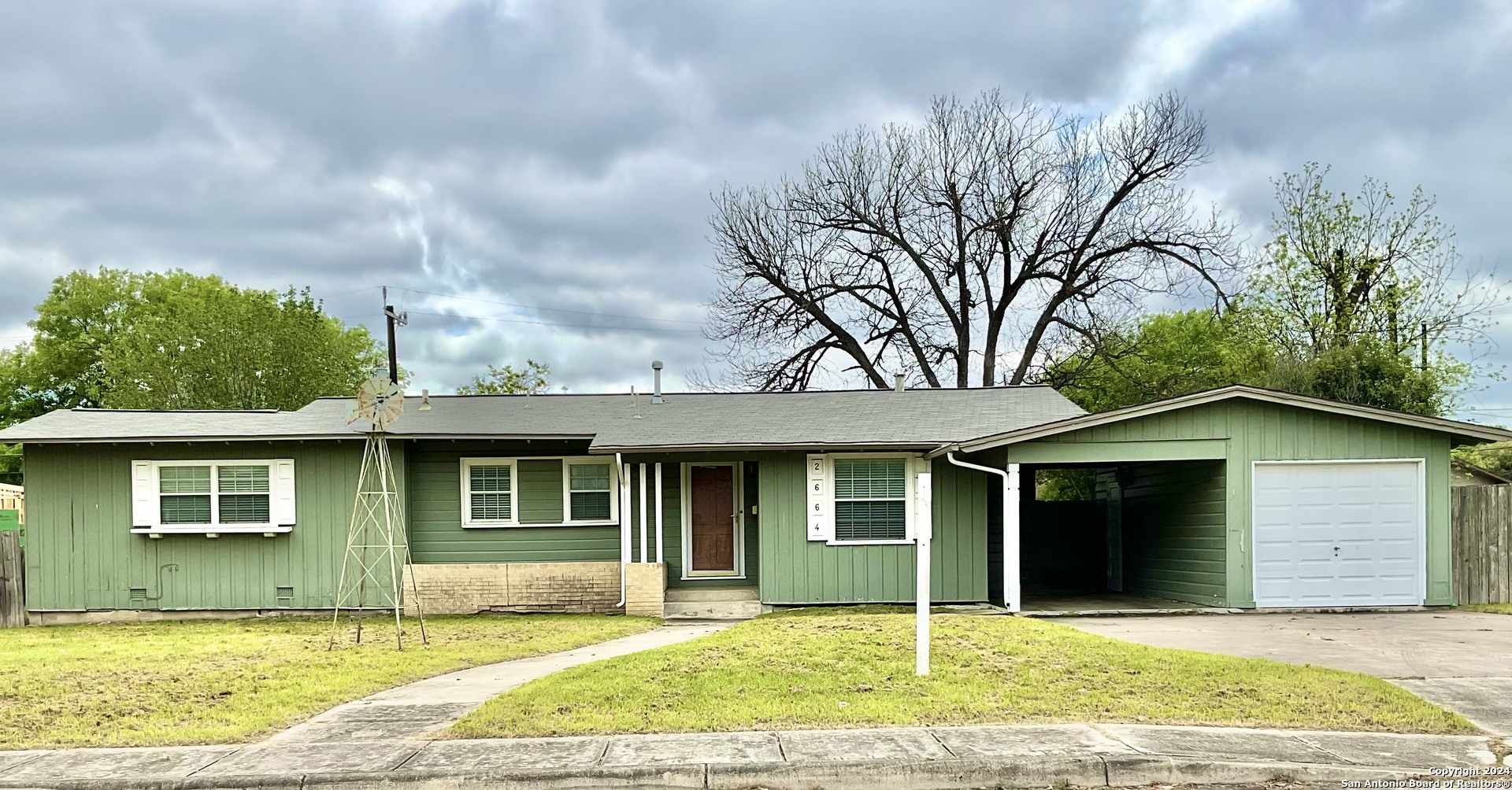 2664 W Summit Avenue San Antonio TX 78228
