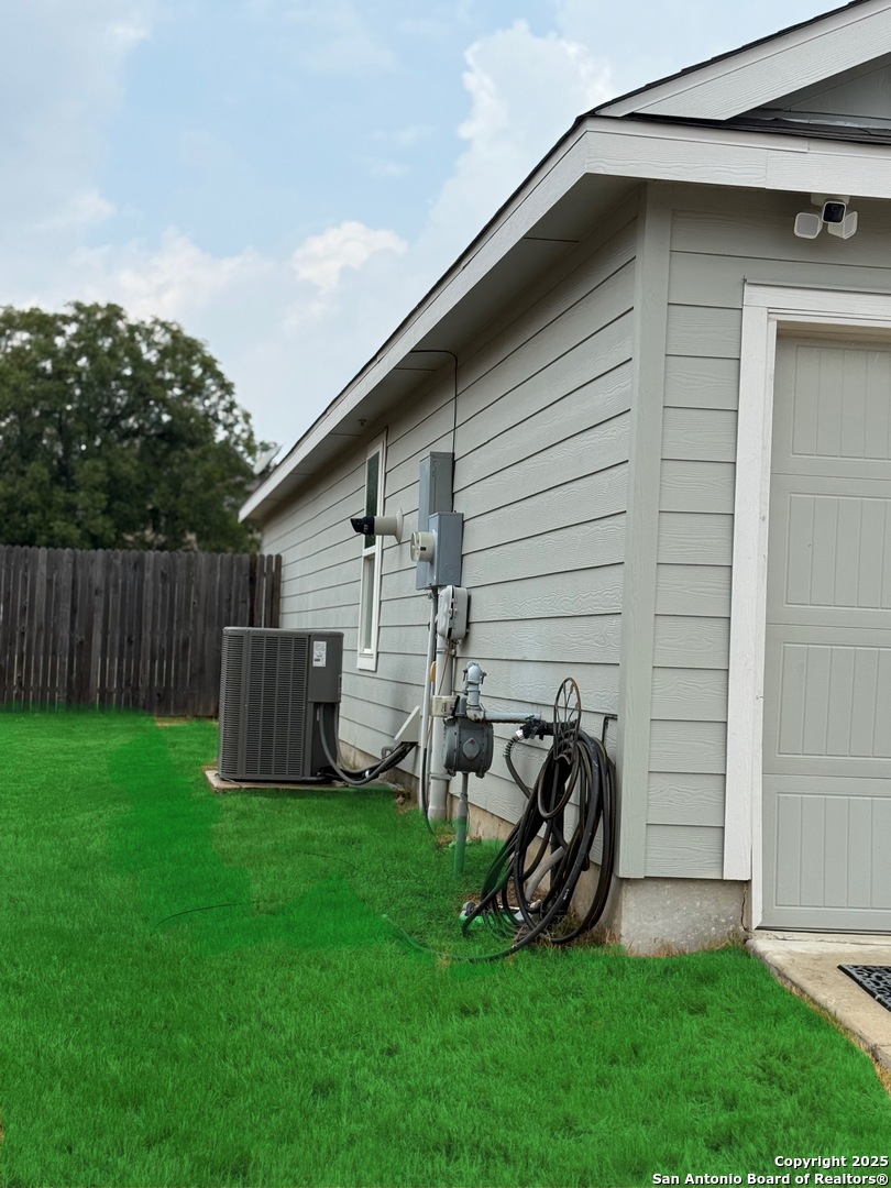8323 Dovers Den San Antonio TX 78253