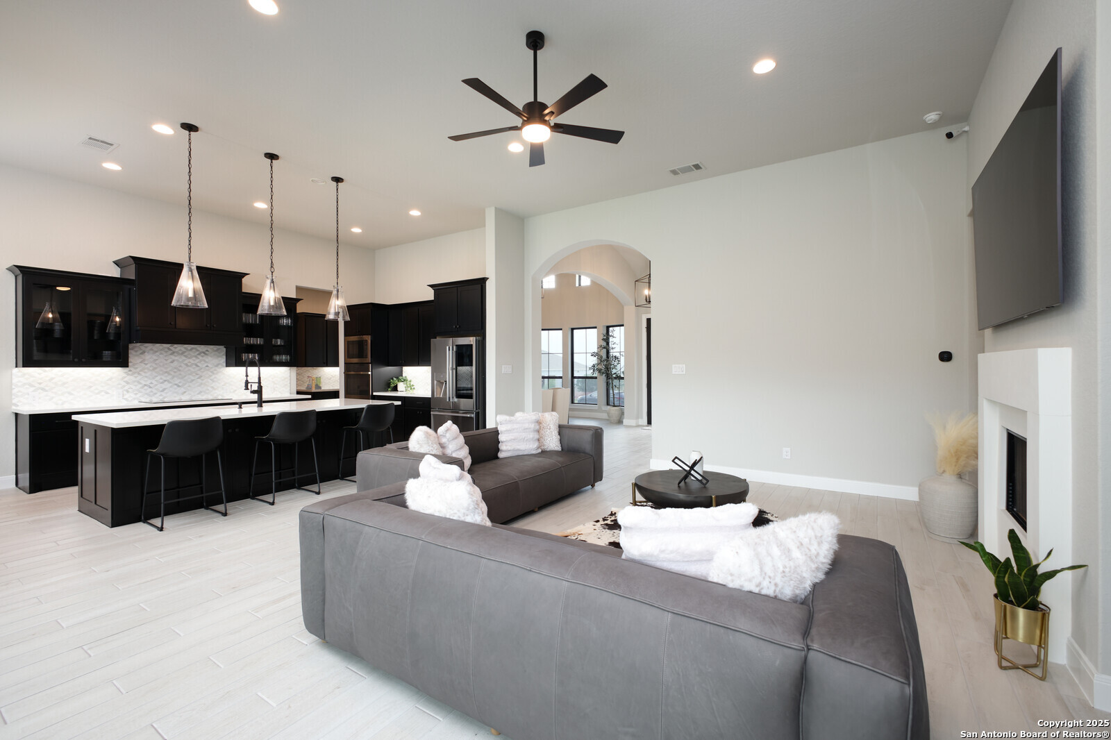 431 Falcon Cove San Antonio TX 78253