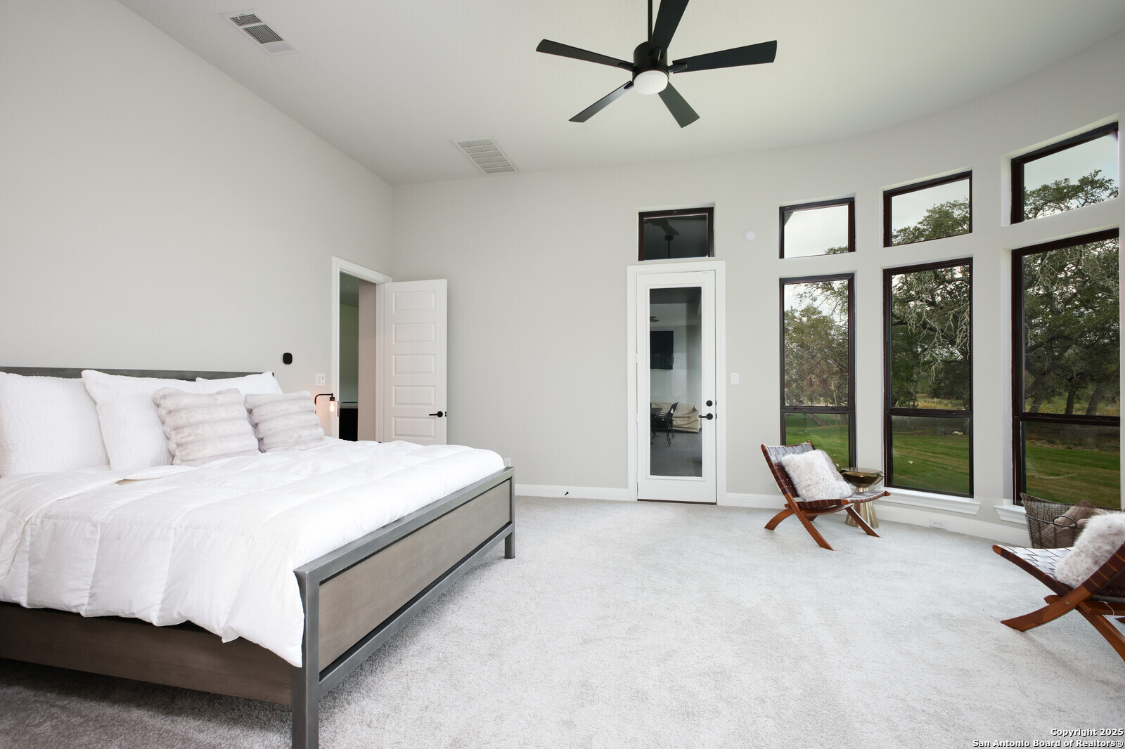 431 Falcon Cove San Antonio TX 78253