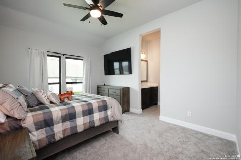 431 Falcon Cove San Antonio TX 78253