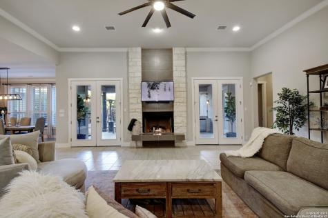 1134 Silent Hollow San Antonio TX 78260