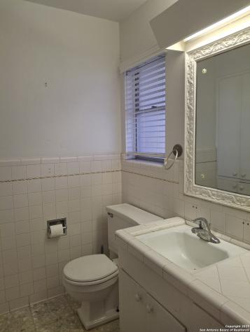 3601 Vinecrest Kirby TX 78219