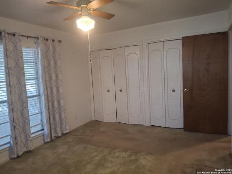 3601 Vinecrest Kirby TX 78219