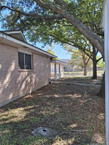 3601 Vinecrest Kirby TX 78219