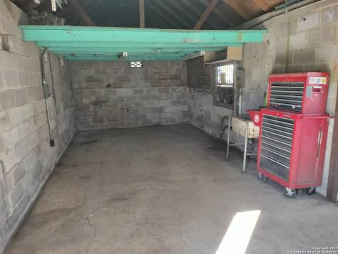 3601 Vinecrest Kirby TX 78219