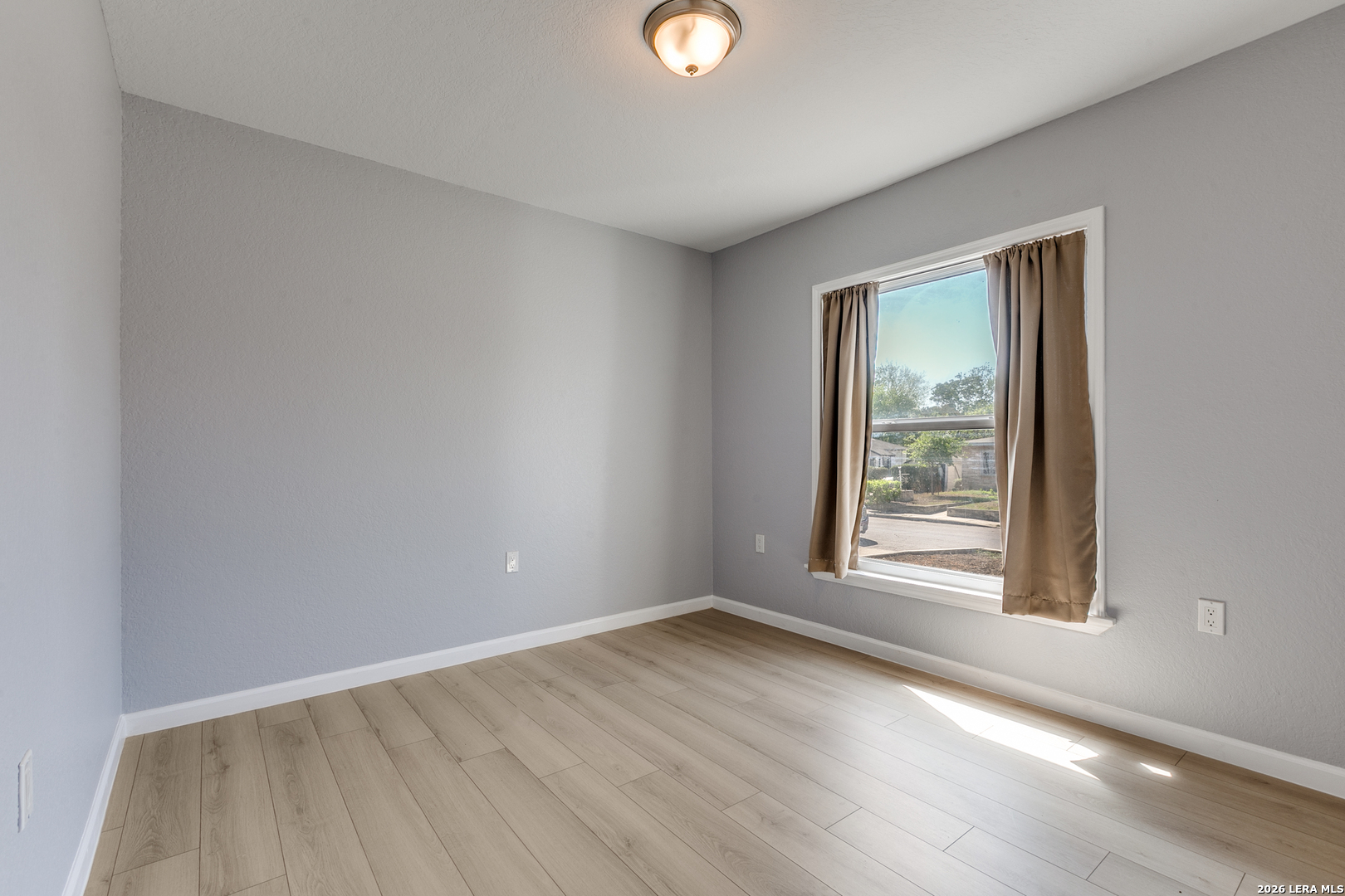 2371 Burnet San Antonio TX 78202