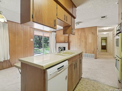 8455 Flint Rock Boerne TX 78006