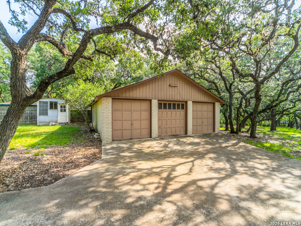 8455 Flint Rock Boerne TX 78006
