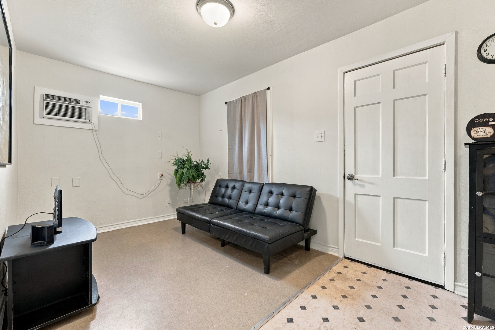 214 Cravens Avenue San Antonio TX 78223