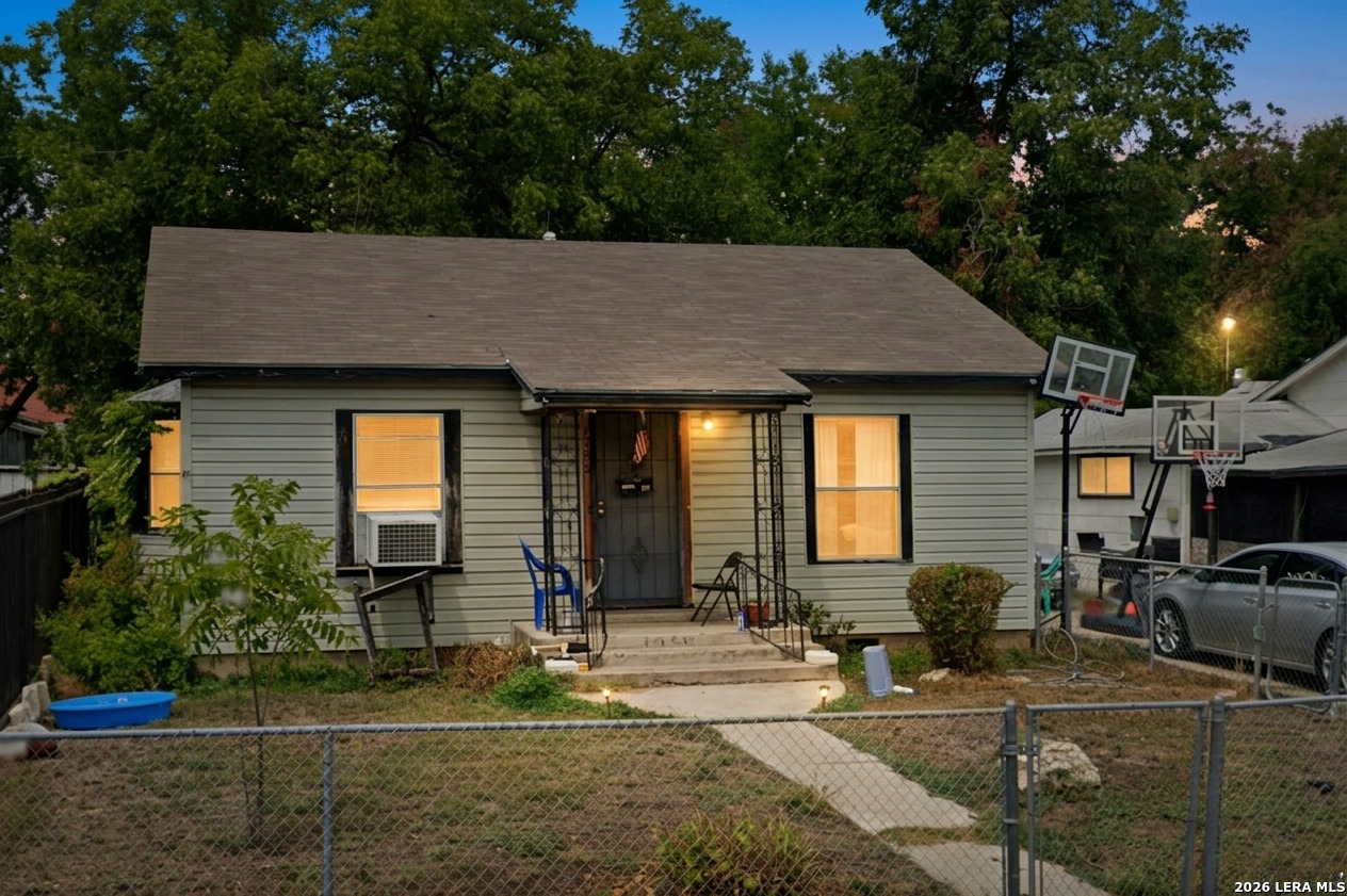 1735 W Olmos Drive San Antonio TX 78201