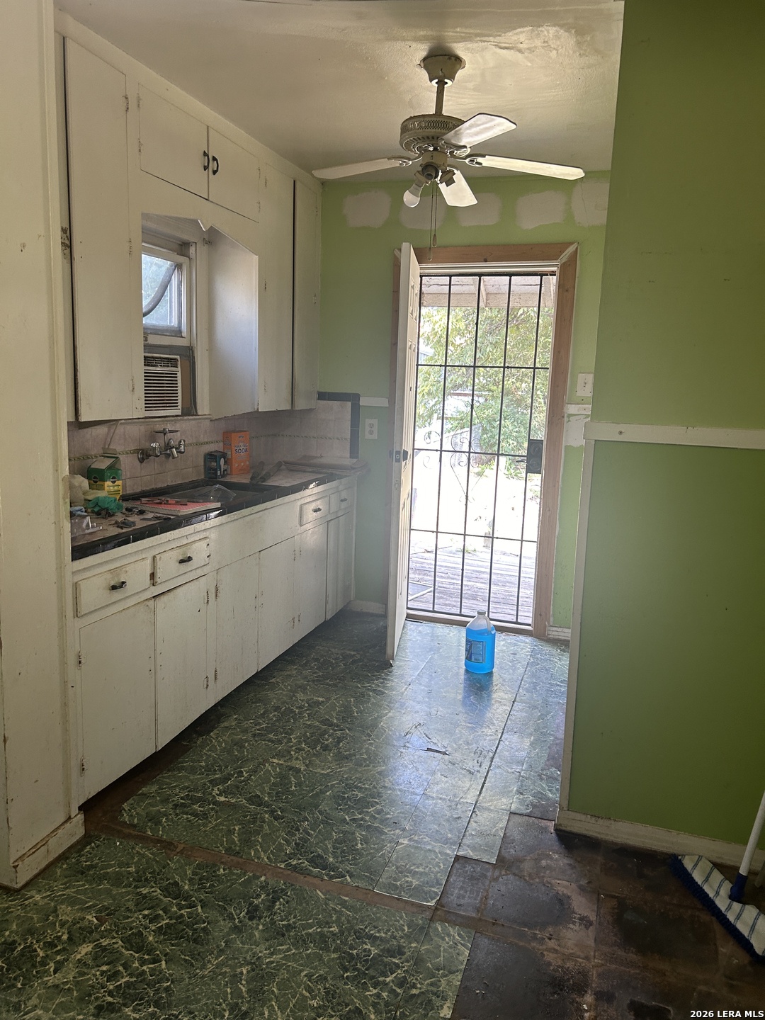 1735 W Olmos Drive San Antonio TX 78201