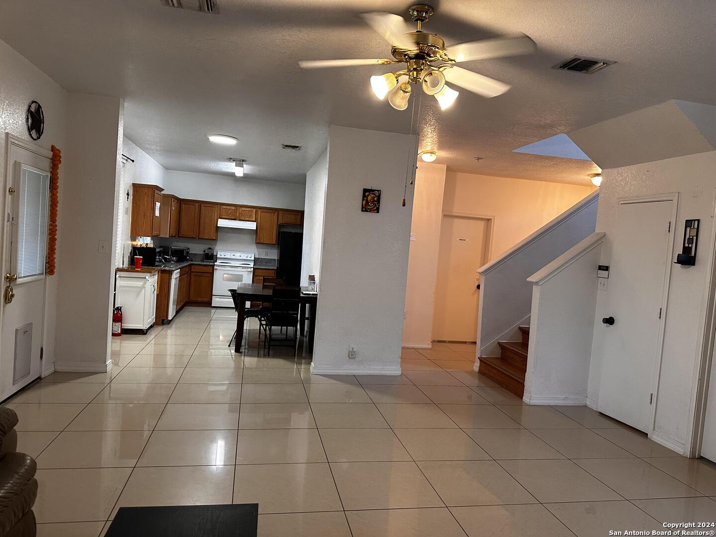 8206 Cerezo San Antonio TX 78250
