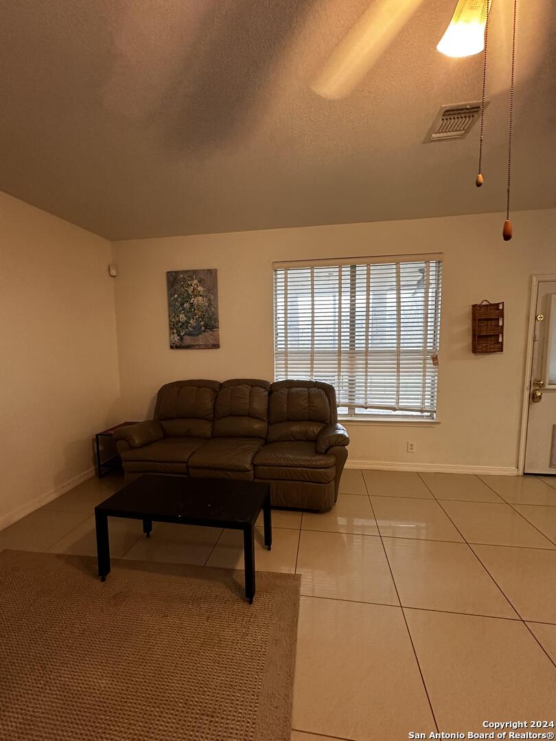 8206 Cerezo San Antonio TX 78250