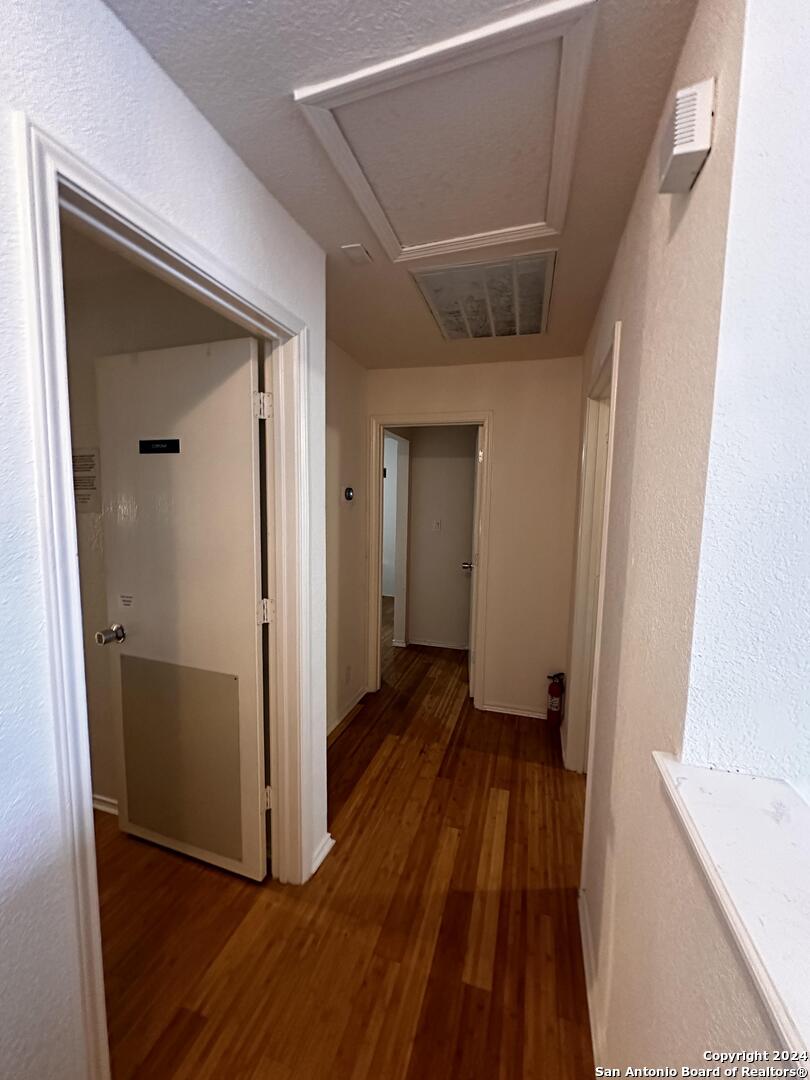 8206 Cerezo San Antonio TX 78250