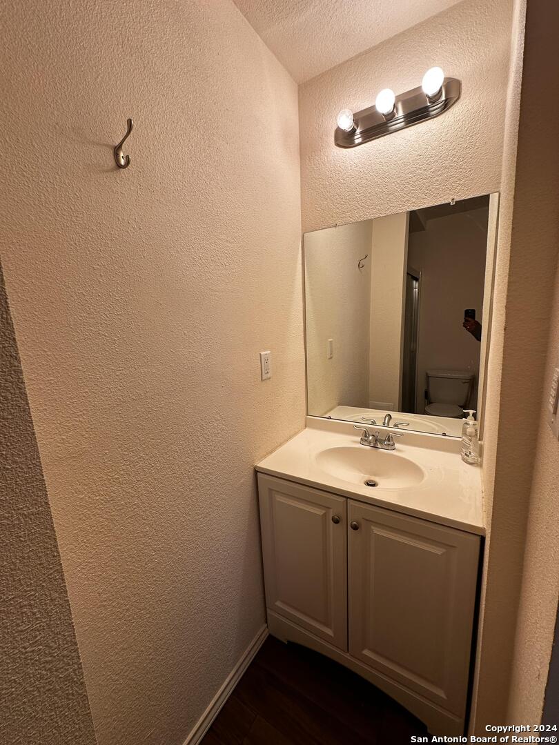 8206 Cerezo San Antonio TX 78250