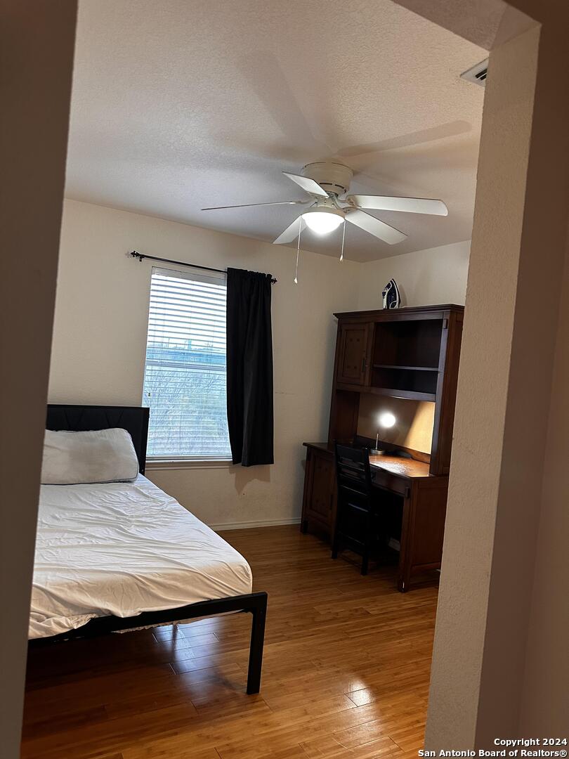 8206 Cerezo San Antonio TX 78250