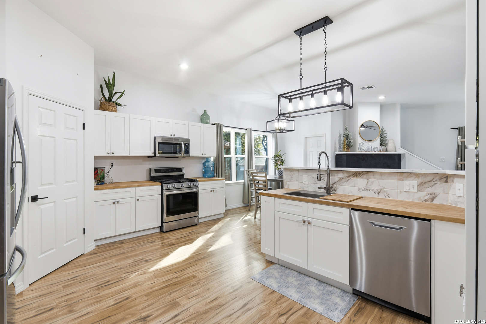 6438 Amber Oak San Antonio TX 78249