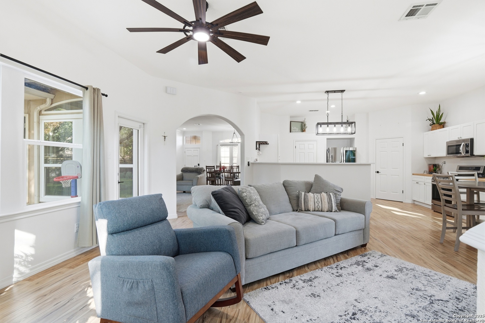 6438 Amber Oak San Antonio TX 78249